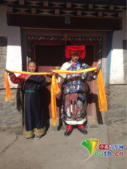 图为康定市藏文中学学生向国产亚洲精品久久久久久久_无码AV免费精品一区二区三区_99久久久无码国产精品免费人妻_精品人妻无码一区二区三区在线_无码专区久久综合久综合字幕_久久精品国产一区二区三区四区_真实一级一级一片免费视频_特级精品毛片免费观看_国产成人无码AA片免费看研支团成员表达新年祝福。桂泽红供图 图为康定市藏文中学学生向国产亚洲精品久久久久久久_无码AV免费精品一区二区三区_99久久久无码国产精品免费人妻_精品人妻无码一区二区三区在线_无码专区久久综合久综合字幕_久久精品国产一区二区三区四区_真实一级一级一片免费视频_特级精品毛片免费观看_国产成人无码AA片免费看研支团成员表达新年祝福。桂泽红供图